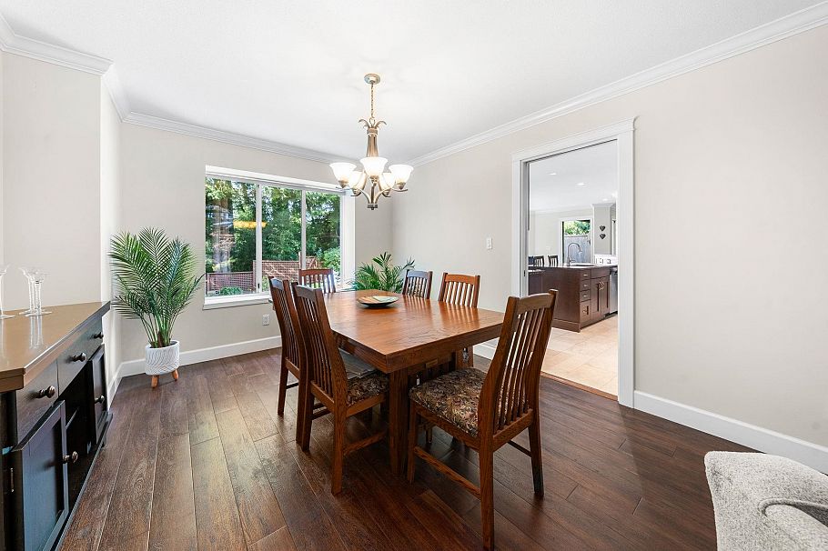 1617 Emerson Court North Vancouver, BC - 7
