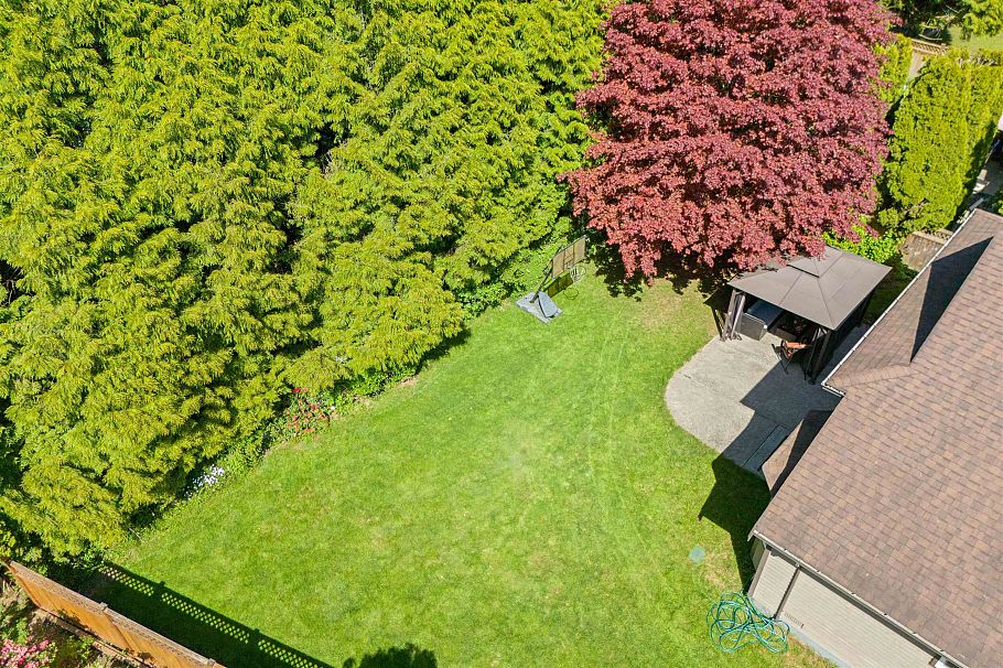 3336 Manning Crescent North Vancouver, BC - 33