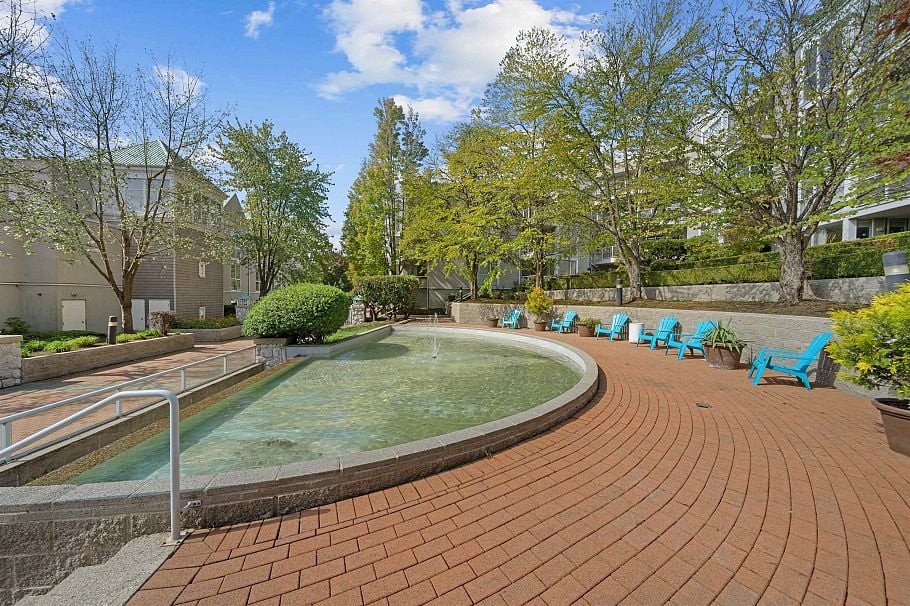 409 8430 Jellicoe Street Vancouver, BC - 27