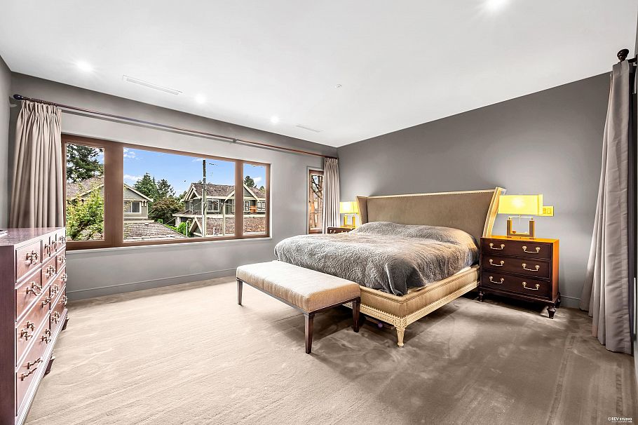 1112 W 38th Avenue Vancouver, BC - 20