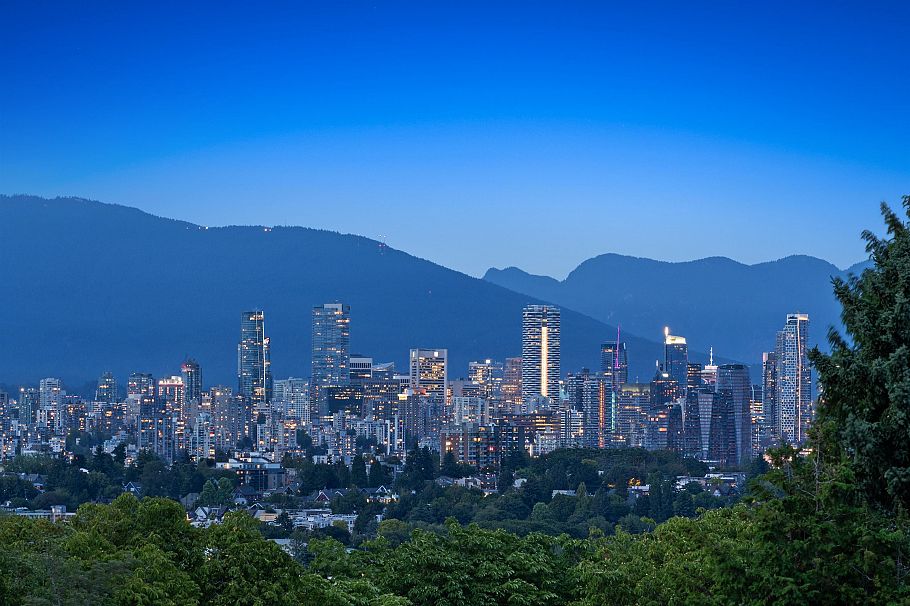 2 3813 W 16th Avenue Vancouver, BC - 38