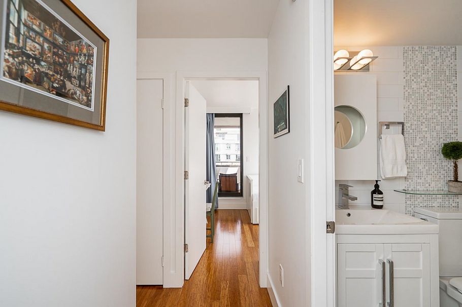 902 1616 W 13 Avenue Vancouver, BC - 22