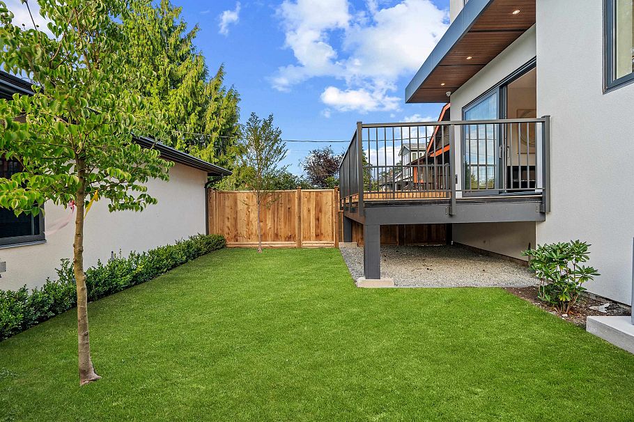 2 3813 W 16th Avenue Vancouver, BC - 32