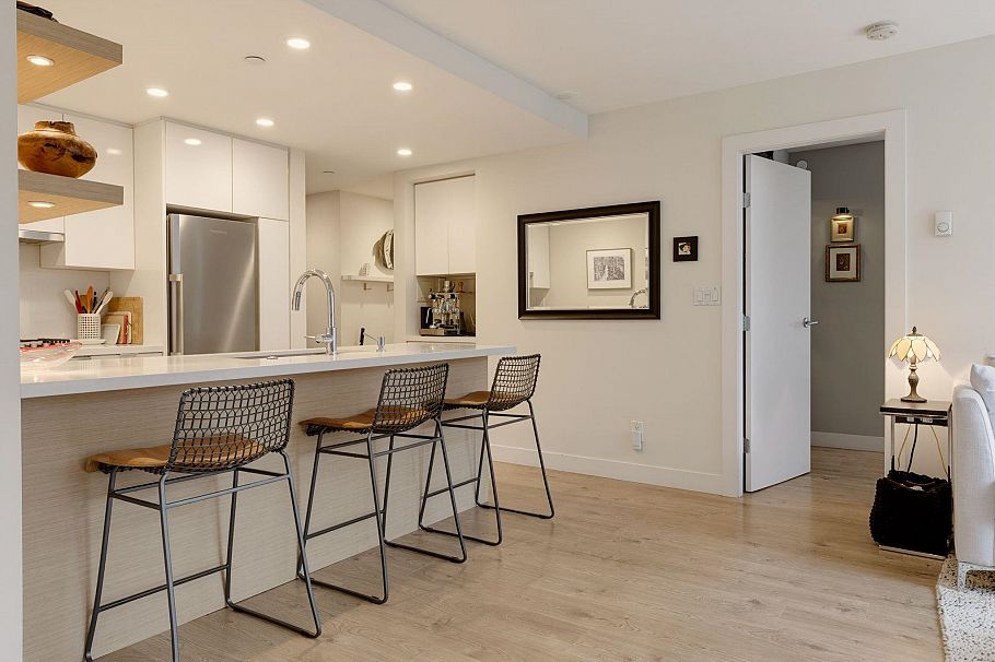 406 928 Richards Street Vancouver, BC - 18