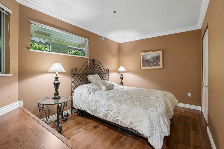 111 2250 SE Marine Drive Vancouver, BC - 24