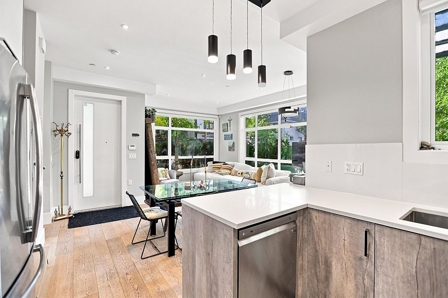 1185 Victoria Drive Vancouver, BC - 1