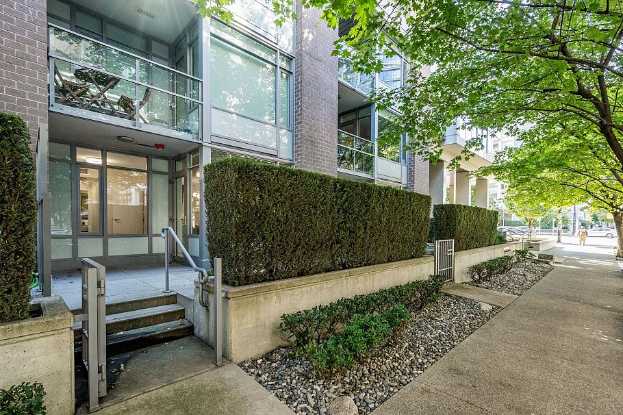 107 110 Switchmen Street Vancouver, BC - 29