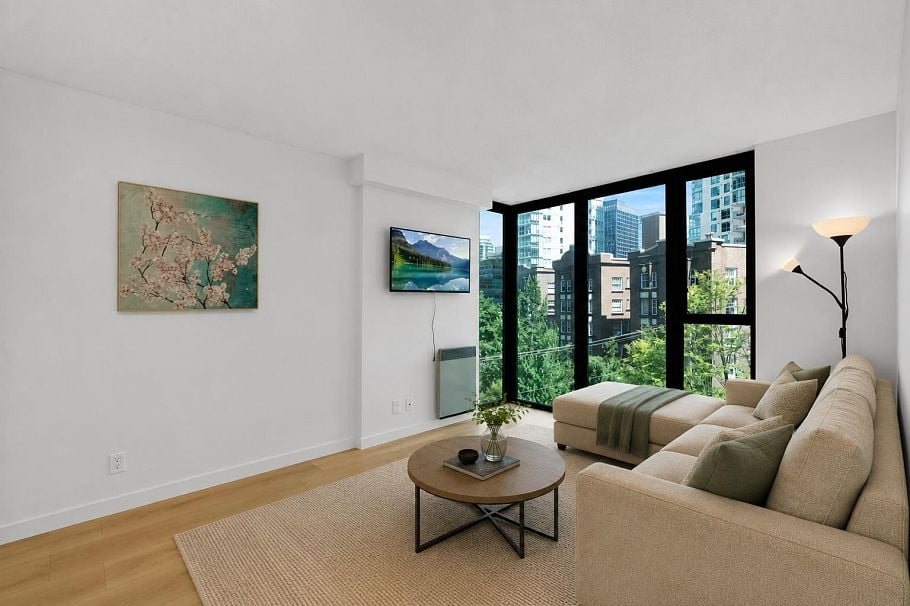 501 1331 W Georgia Street Vancouver, BC - 4