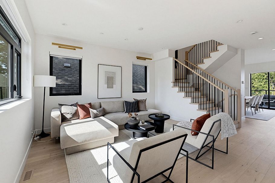 635 E 22nd Avenue Vancouver, BC - 4