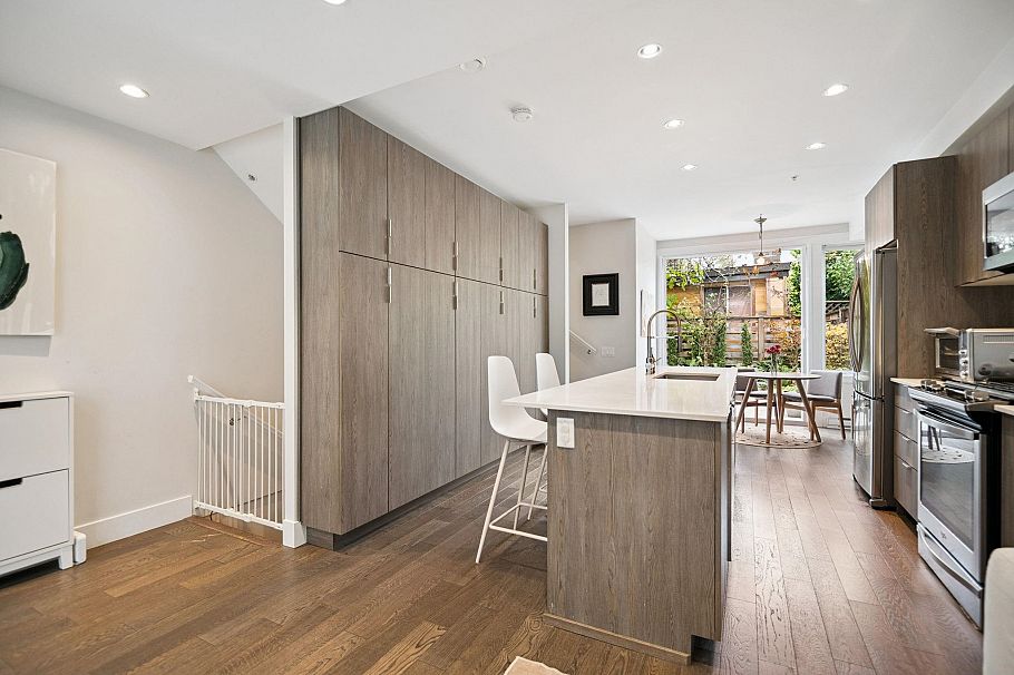 13 531 E 16th Avenue Vancouver, BC - 16