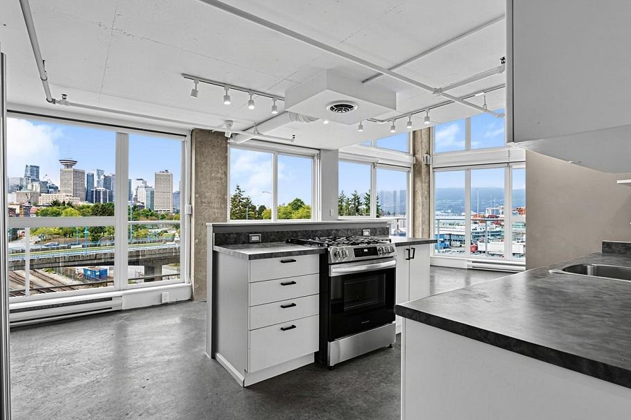 429 289 Alexander Street Vancouver, BC - 5