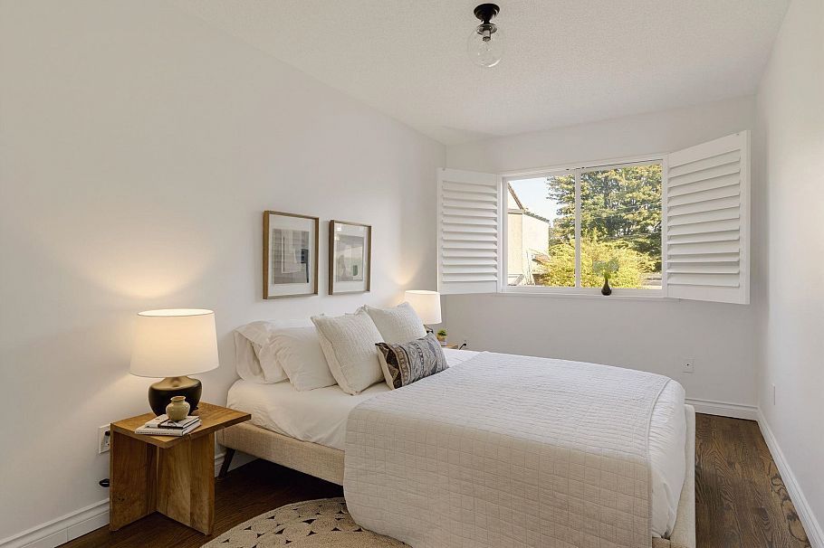 3 226 E 10th Street North Vancouver, BC - 27