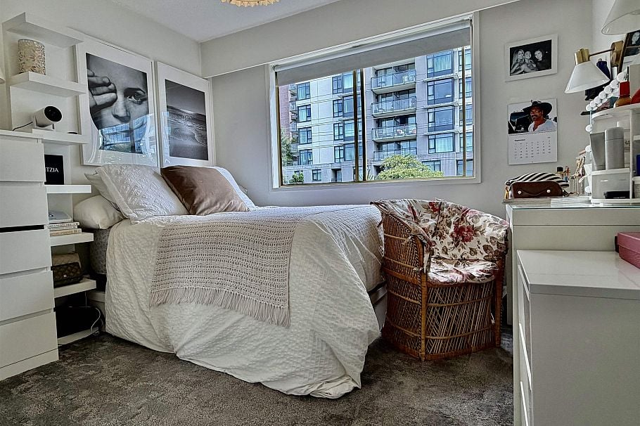 202 1345 Chesterfield Avenue North Vancouver, BC - 13
