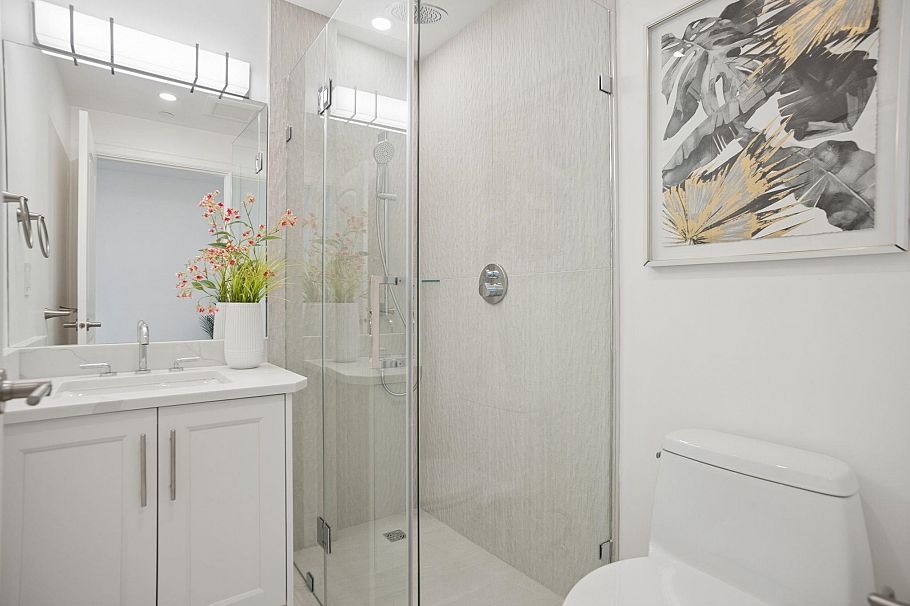 2523 W 8th Avenue Vancouver, BC - 16