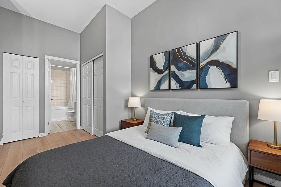 102 2102 W 38th Avenue Vancouver, BC - 9