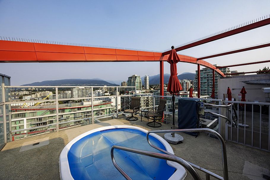 303 199 Victory Ship Way North Vancouver, BC - 24