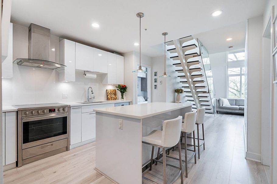606 733 W 3rd Street North Vancouver, BC - 4