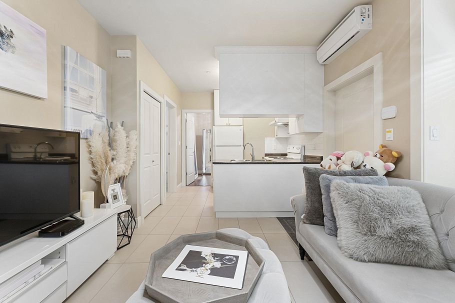 4898 Quebec Street Vancouver, BC - 24