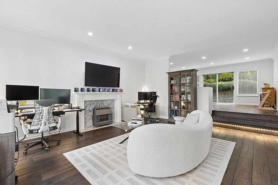 456 Montroyal Boulevard North Vancouver, BC - 7