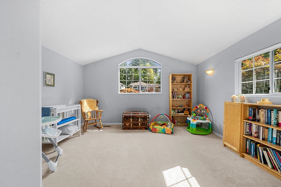 1617 Emerson Court North Vancouver, BC - 27