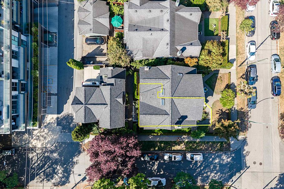 2425 Larch Street Vancouver, BC - 3