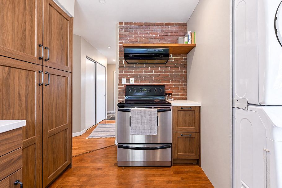 430 W Kings Road North Vancouver, BC - 8