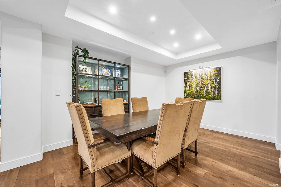 1112 W 38th Avenue Vancouver, BC - 7