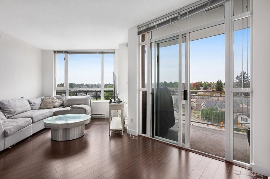 623 4078 Knight Street Vancouver, BC - 2