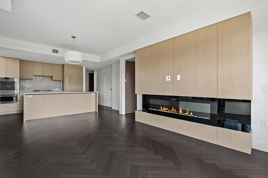 303 633 W King Edward Avenue Vancouver, BC - 2