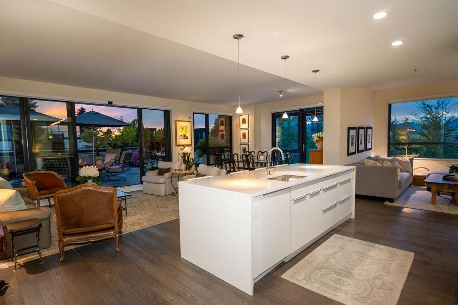 302 4427 Cambie Street Vancouver, BC - 8