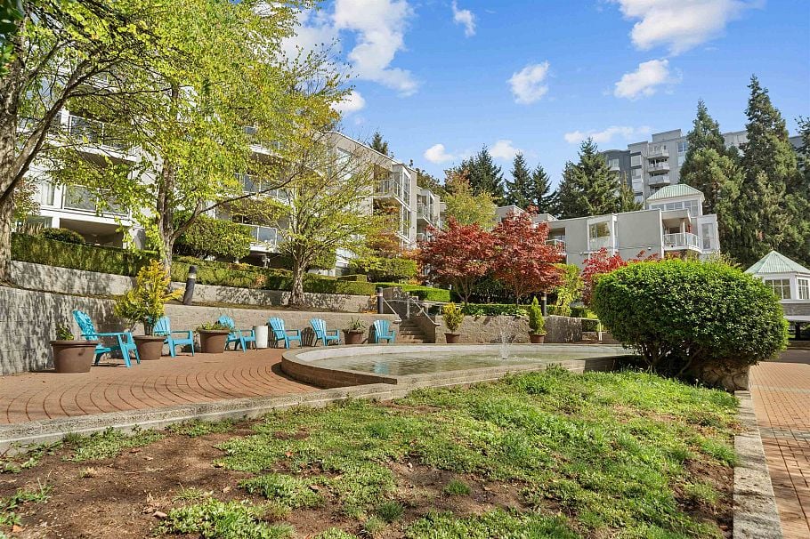 409 8430 Jellicoe Street Vancouver, BC - 26