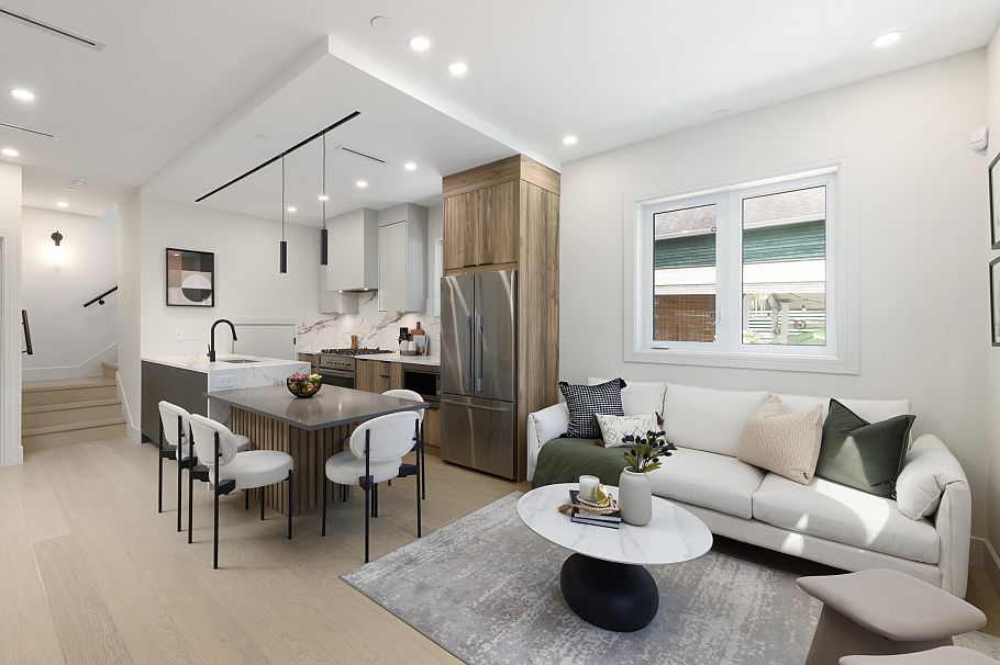 2068 E 1st Avenue Vancouver, BC - 4