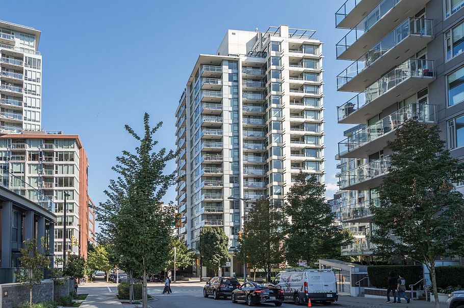 107 110 Switchmen Street Vancouver, BC - 36