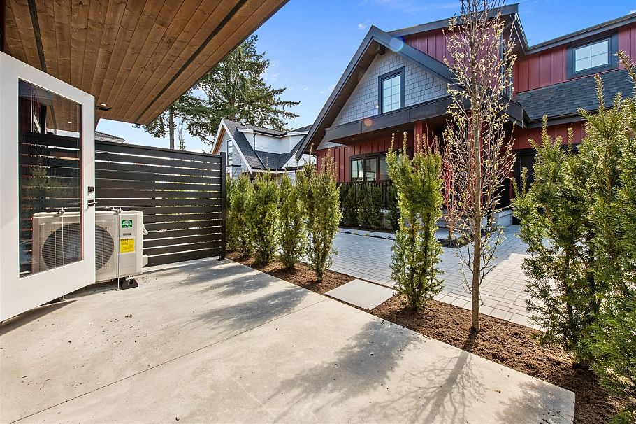 2 1166 E 26th Avenue Vancouver, BC - 11