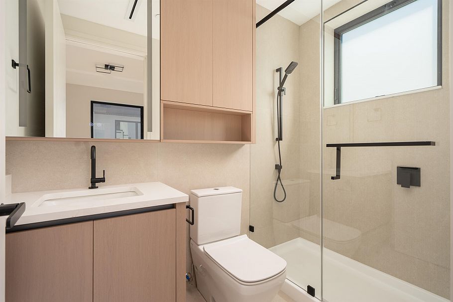 2 1450 E 30th Avenue Vancouver, BC - 16
