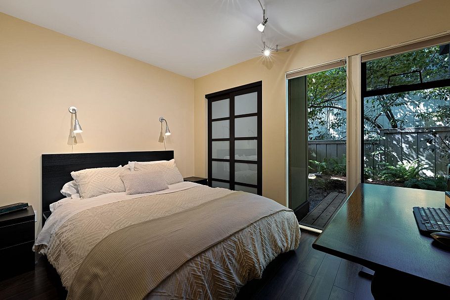 2344 Hyannis Drive North Vancouver, BC - 21