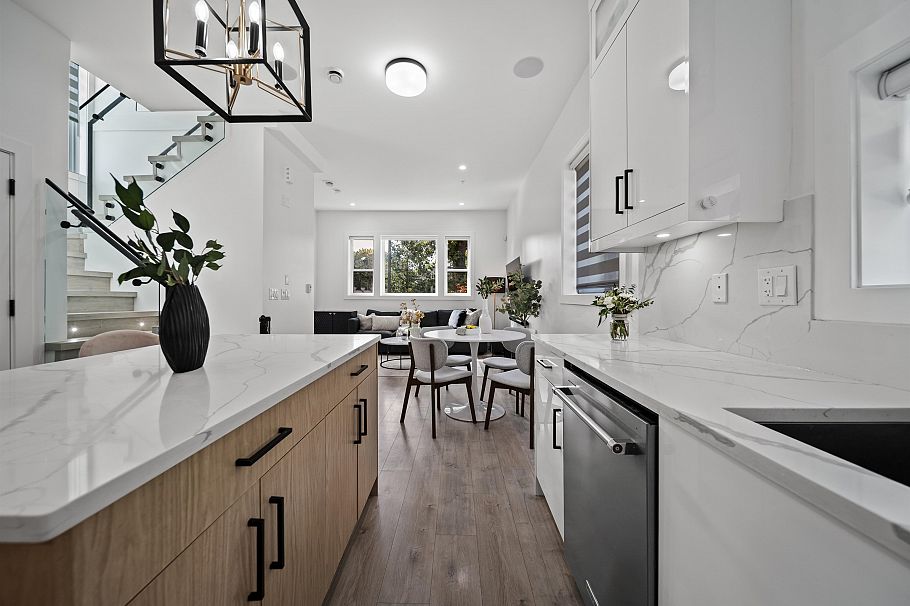 1131 E 23rd Avenue Vancouver, BC - 10