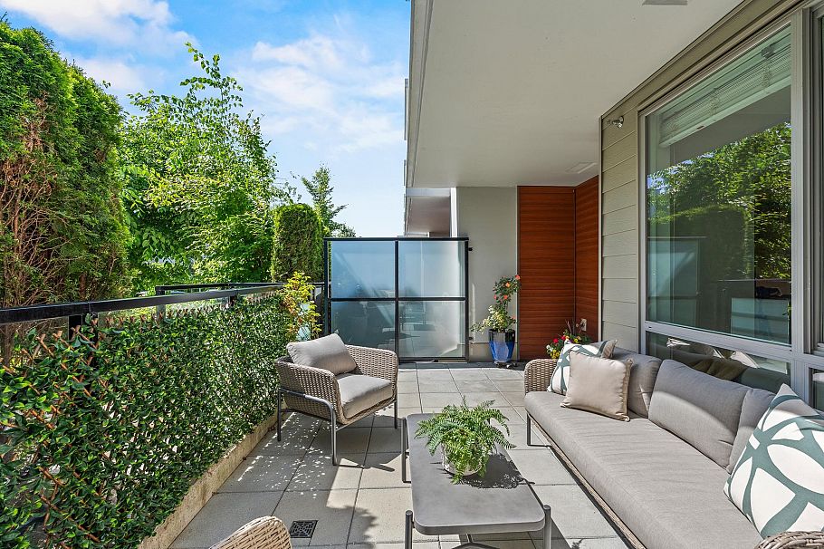 TH3 108 E 8th Street North Vancouver, BC - 2