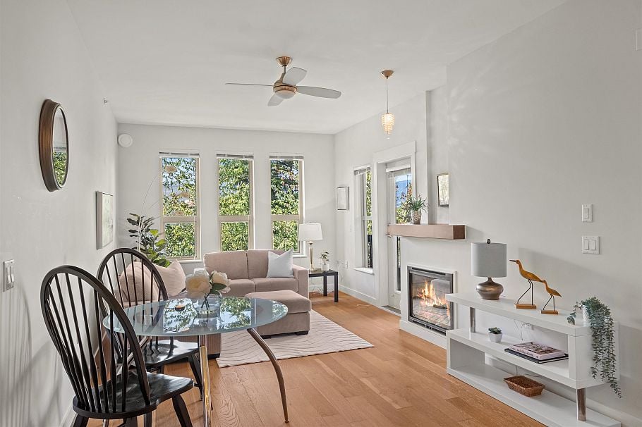307 1468 St. Andrews Avenue North Vancouver, BC - 3