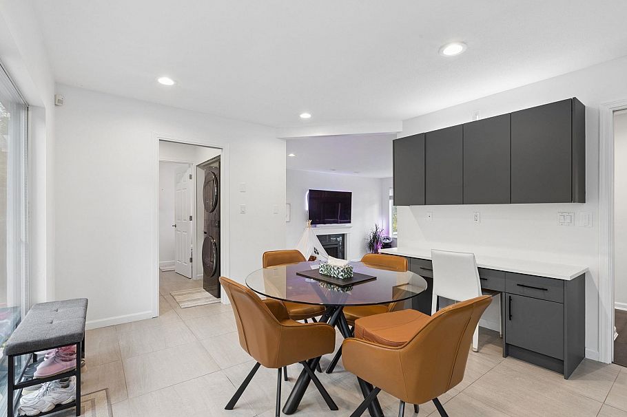 456 Montroyal Boulevard North Vancouver, BC - 11