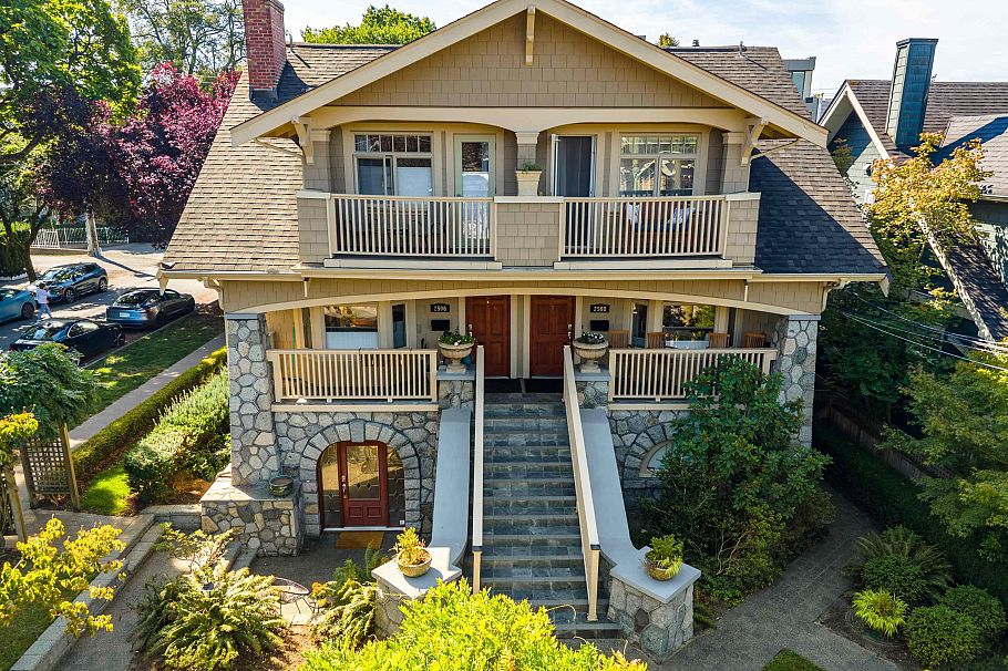 2425 Larch Street Vancouver, BC - 1