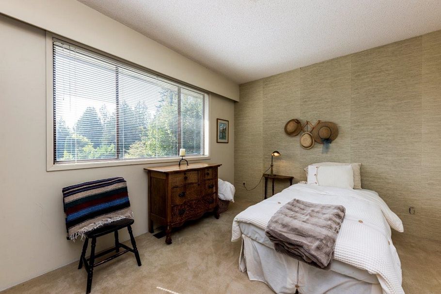 350 E Windsor Road North Vancouver, BC - 20