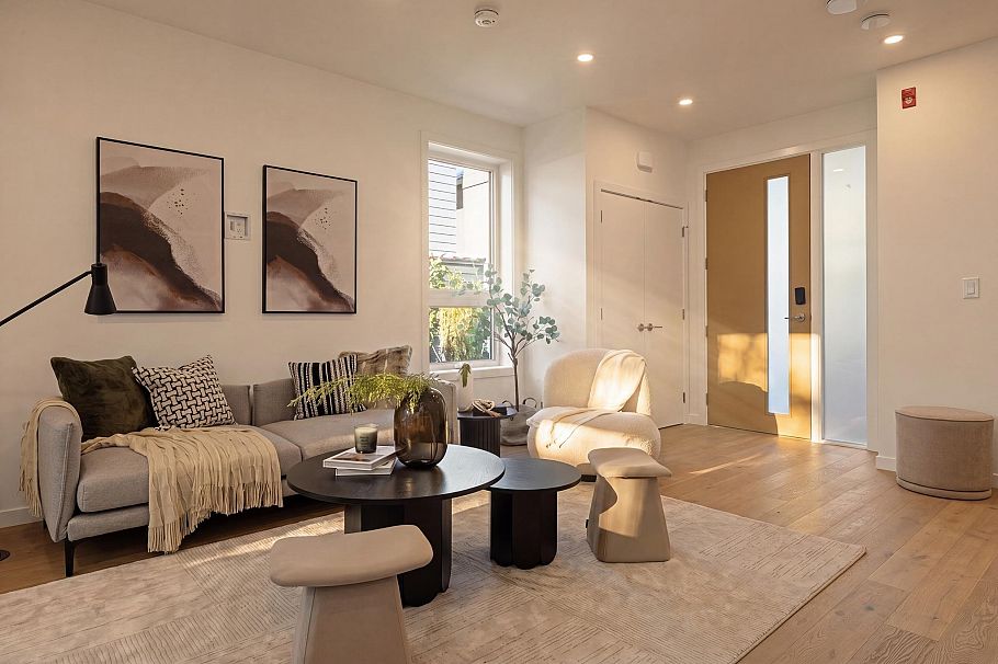 2796 Cambridge Street Vancouver, BC - 3