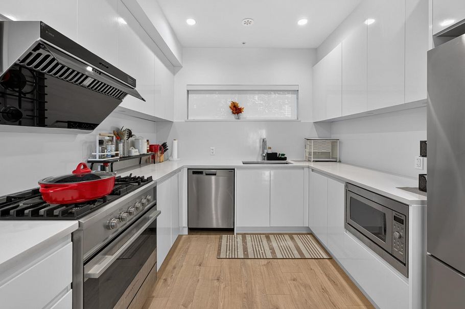 25 3490 Mt Seymour Parkway Vancouver, BC - 12