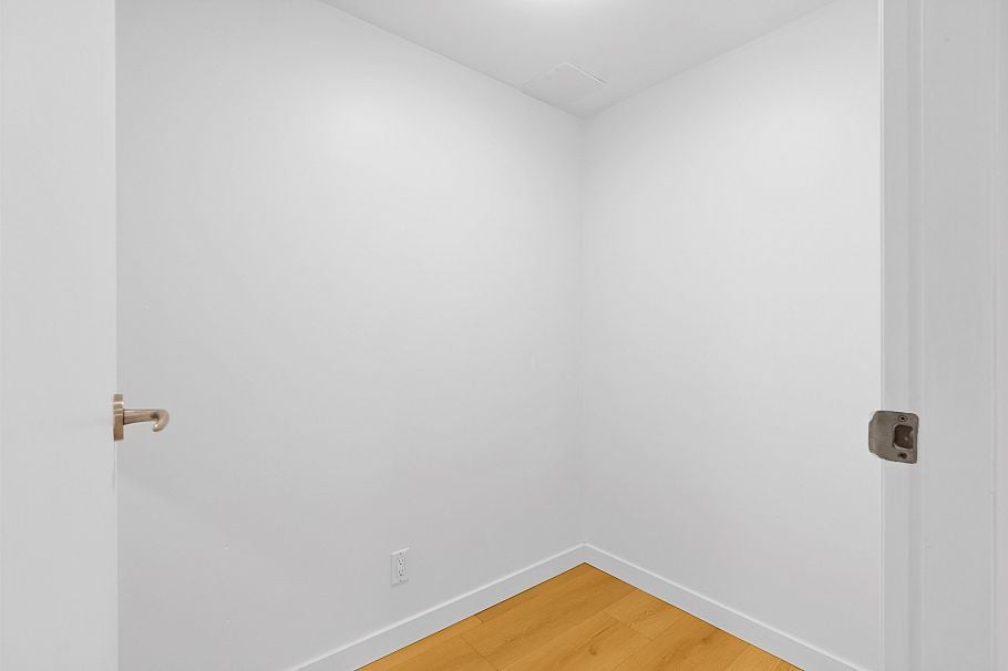 501 1331 W Georgia Street Vancouver, BC - 17
