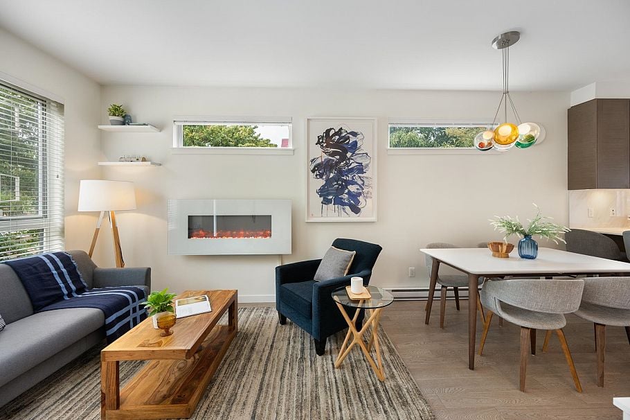 501 E 44th Avenue Vancouver, BC - 8