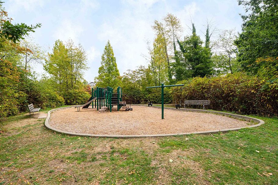 809 W 38th Avenue Vancouver, BC - 20