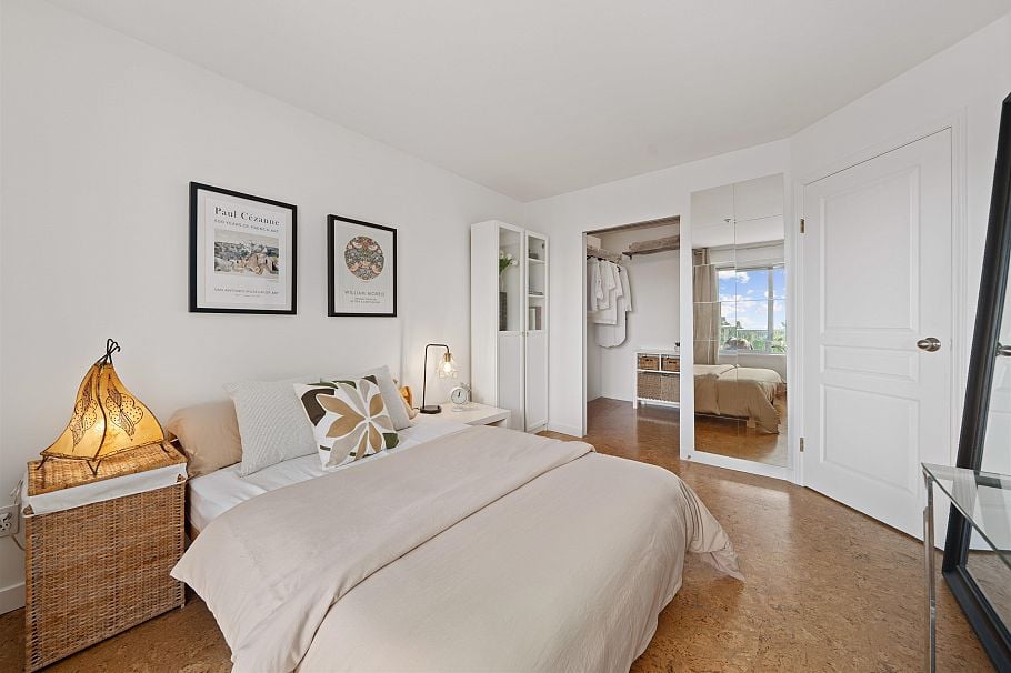 409 8430 Jellicoe Street Vancouver, BC - 9