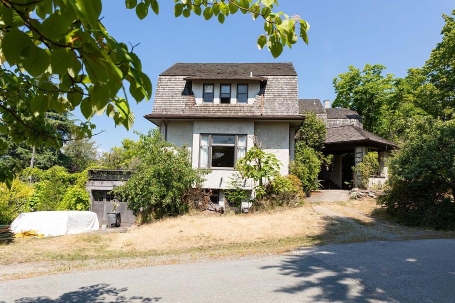 4987 Connaught Drive Vancouver, BC - 4
