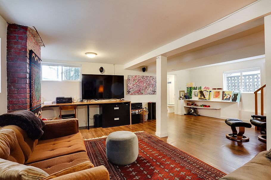 2227 E 7th Avenue Vancouver, BC - 23